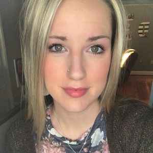 Meet your Posher, Kelsey